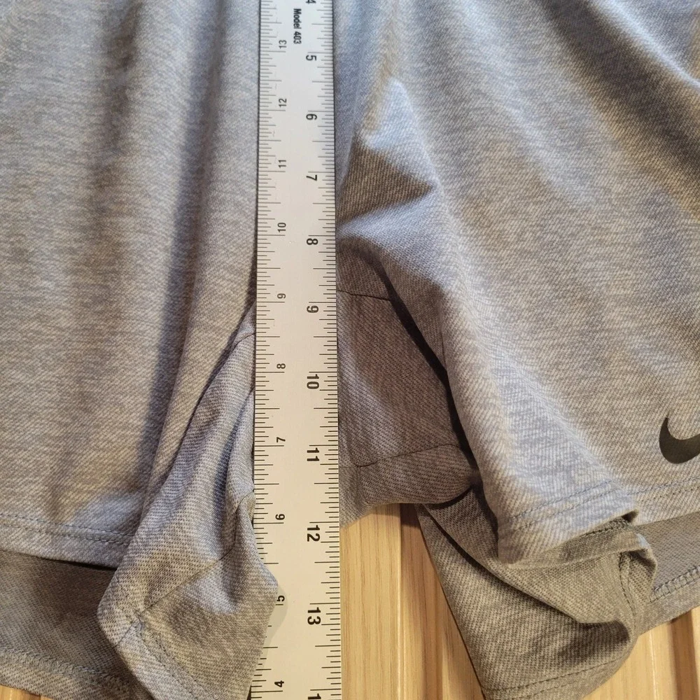 Nike Dri-FIT Womens Gray Heather Athletic Running Training Shorts Small